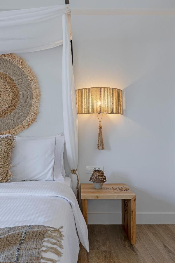 Evais Boutique Houses & Luxury Suites Caristo Exterior foto