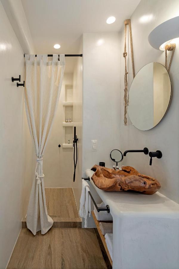 Evais Boutique Houses & Luxury Suites Caristo Exterior foto