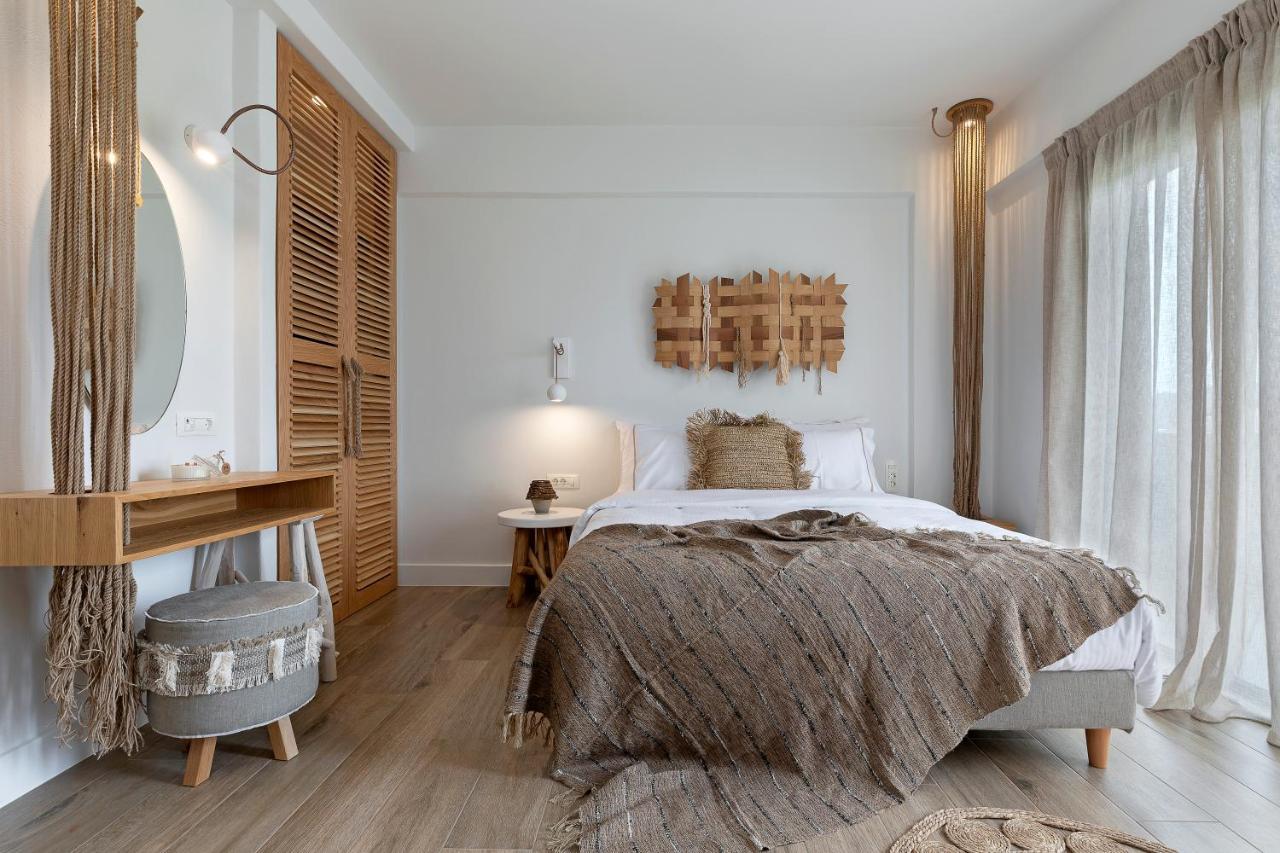 Evais Boutique Houses & Luxury Suites Caristo Exterior foto